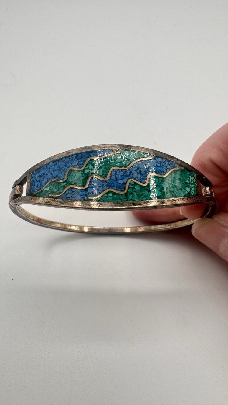 Vintage Alpacha Size 7Chipped Turquoise Mexico Sterling Silver Woman's Bracelet